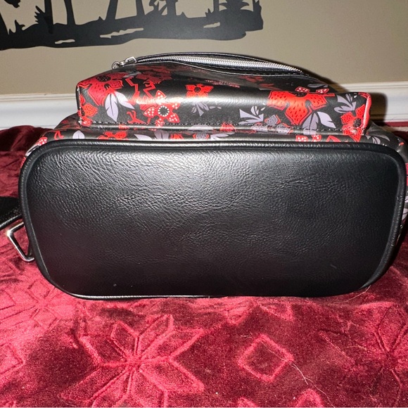 Stranger Things Loungefly - Picture 6 of 6